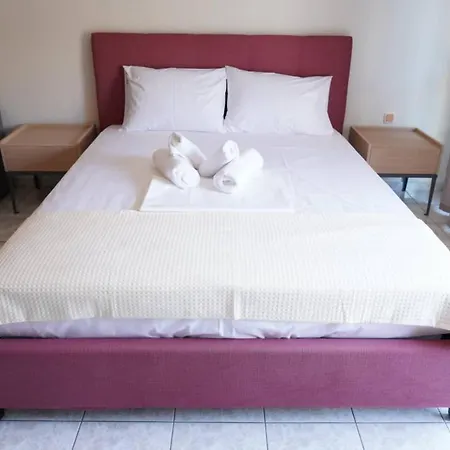 Venetia Luxury Nea Iraklitsa